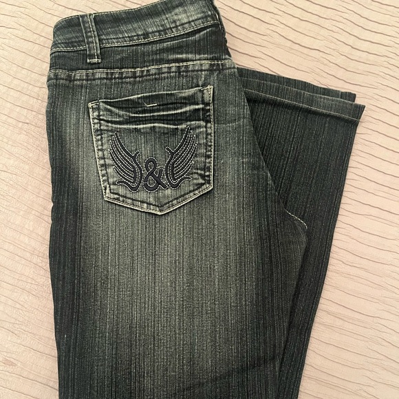 Parisian stretchy jeans. Excellent condition. Dino brand. Size 36 EU / 4US - Picture 3 of 8
